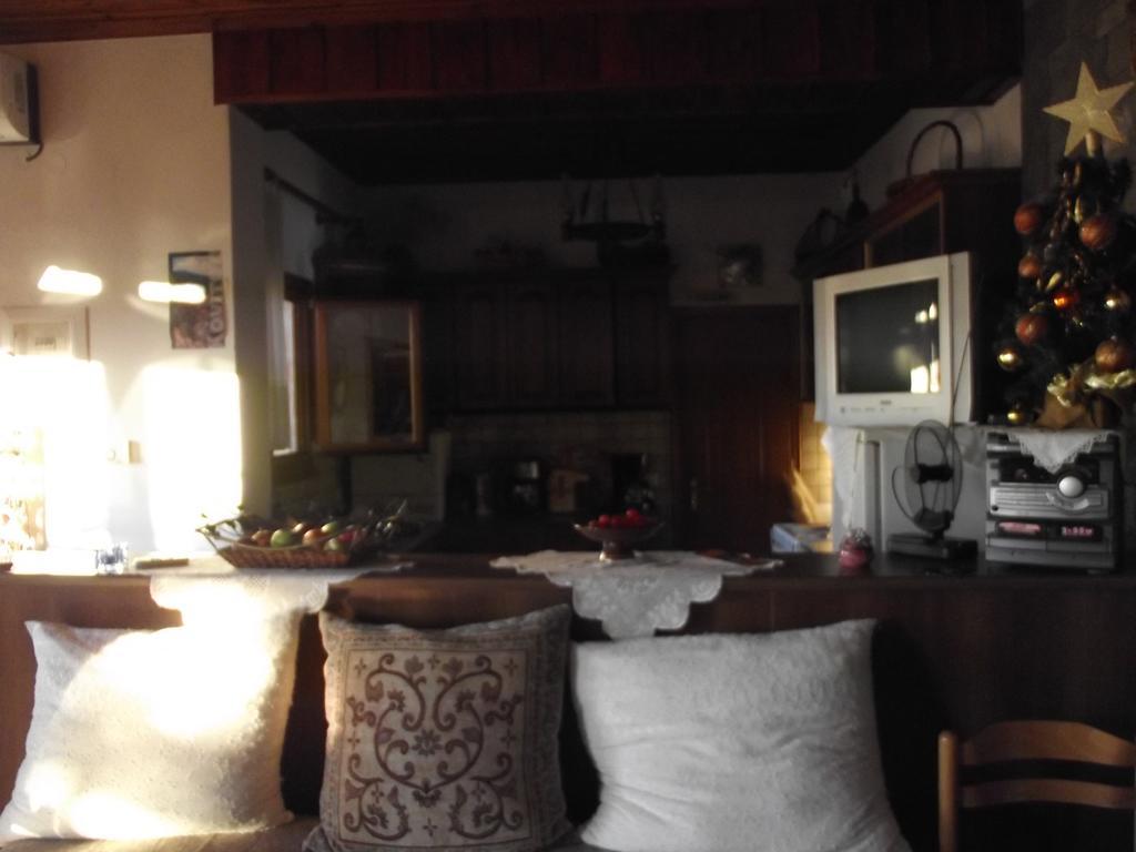 Gerakofolia Rooms To Let Конитса Экстерьер фото